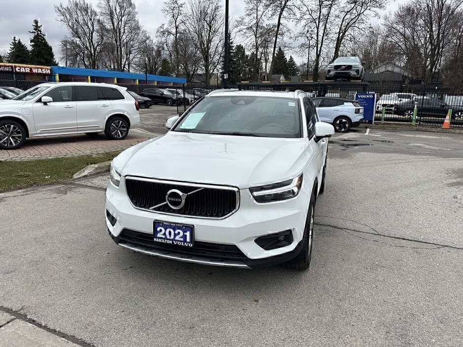 2021 Volvo XC40 Momentum-3