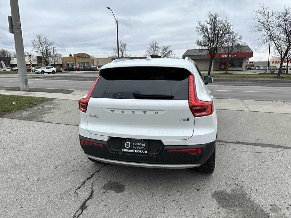 2021 Volvo XC40 Momentum-7