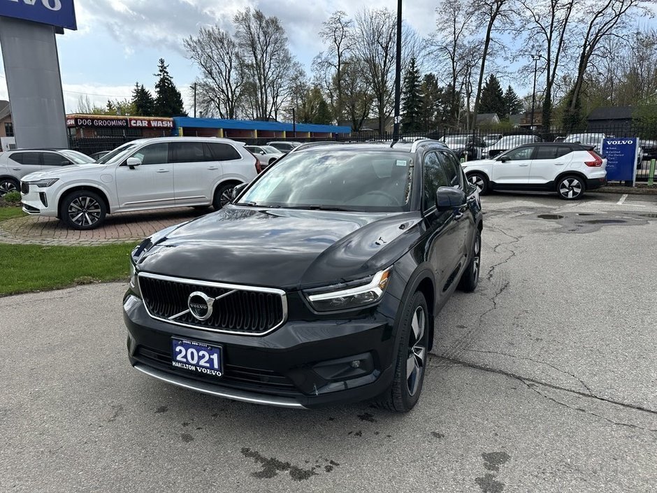 2021 Volvo XC40 Momentum-2