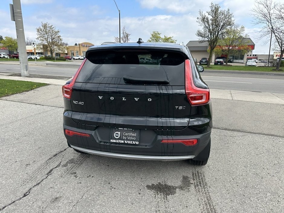 2021 Volvo XC40 Momentum-7