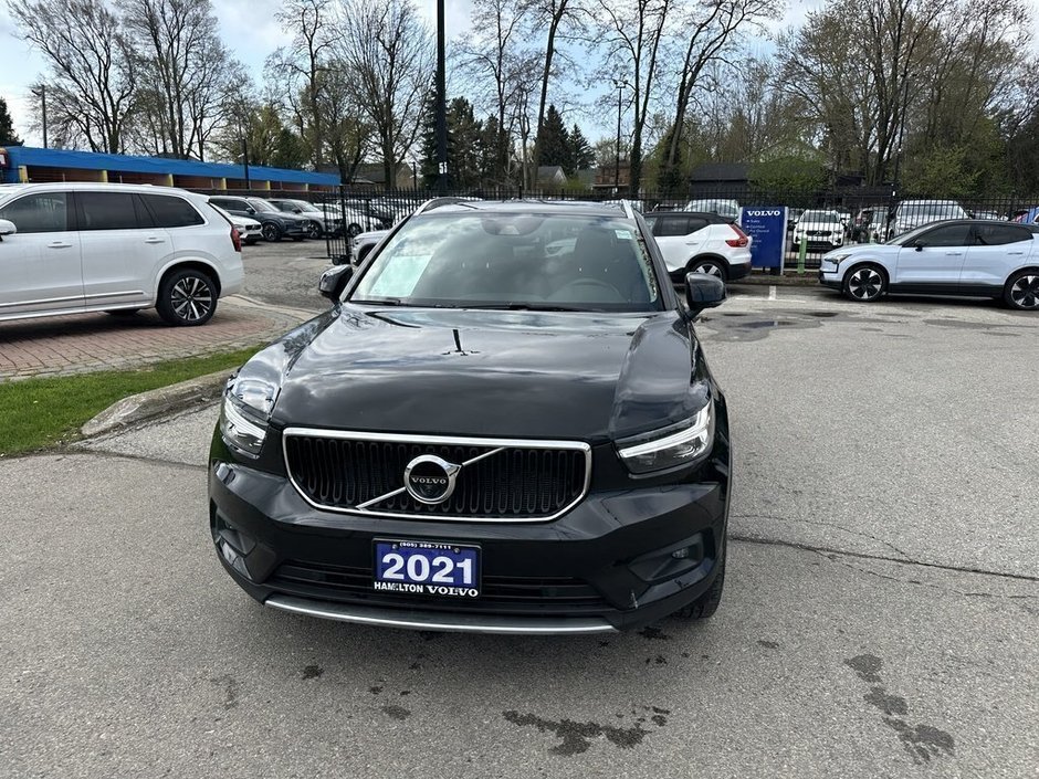 2021 Volvo XC40 Momentum-3