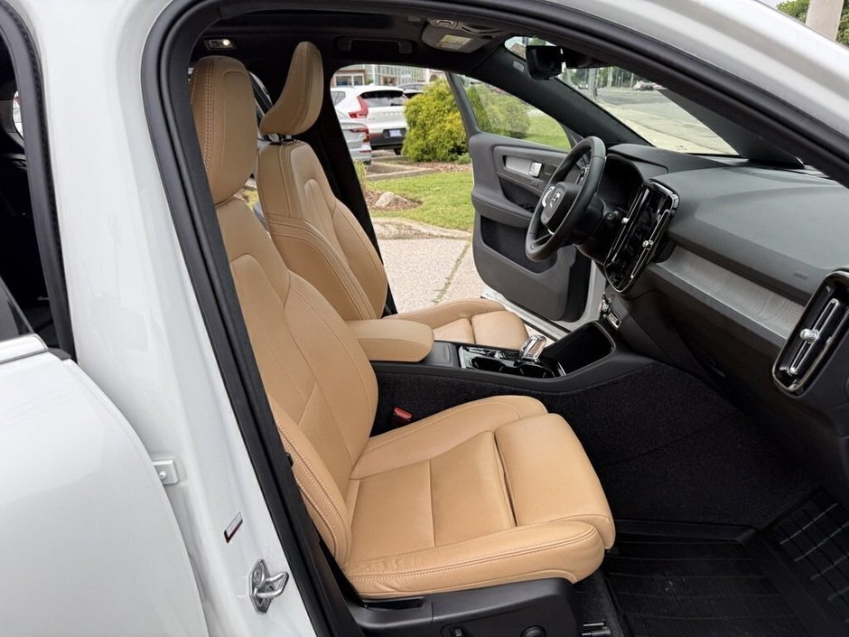 2021 Volvo XC40 Inscription-18