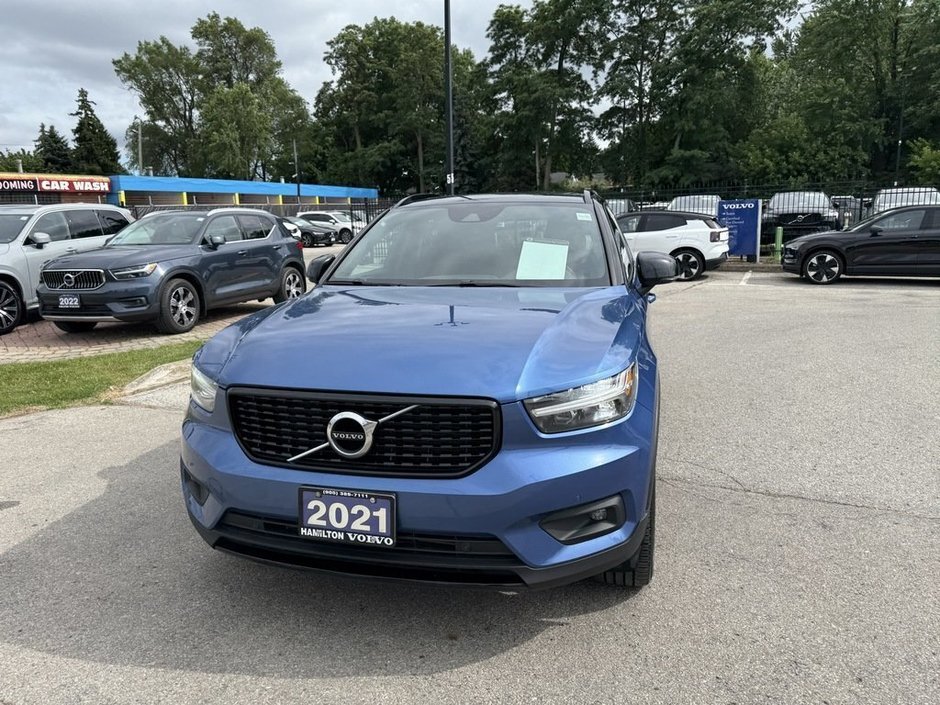 2021 Volvo XC40 R-Design-2