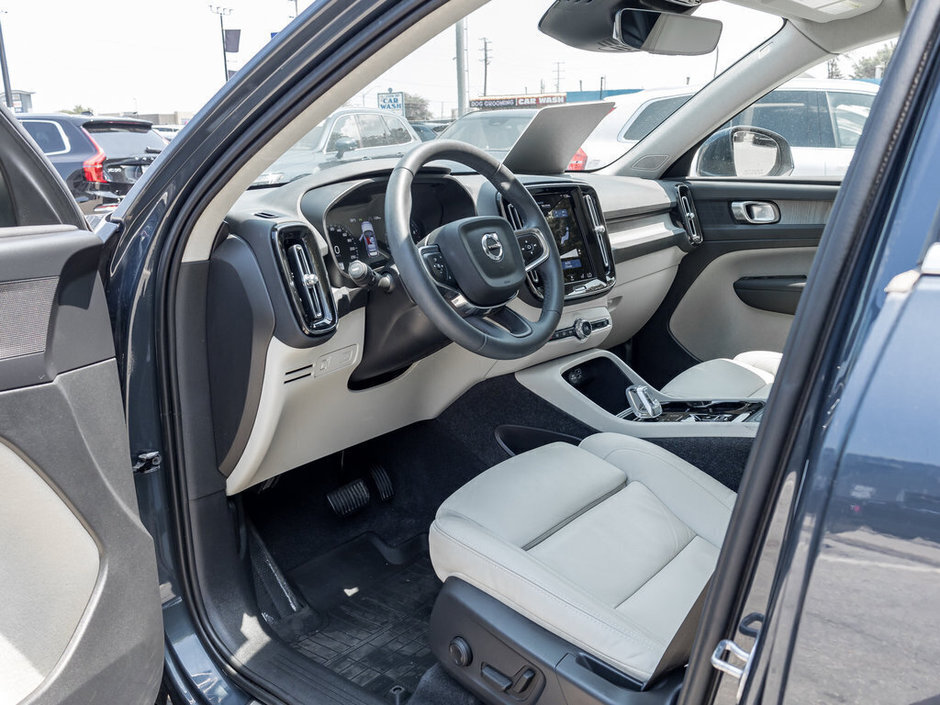 2022 Volvo XC40 Inscription-6