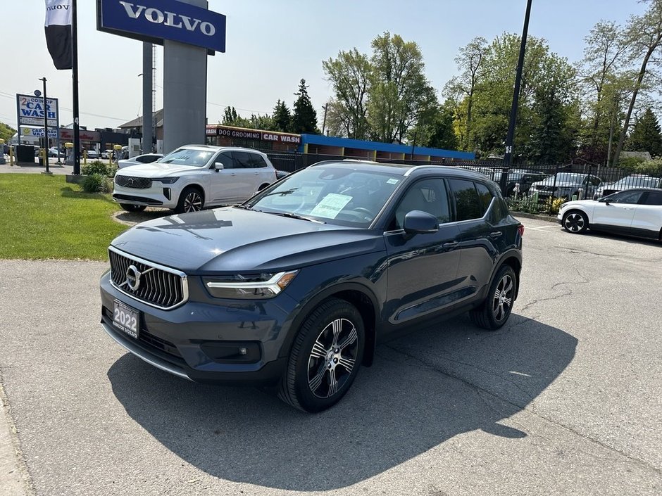 2022 Volvo XC40 Inscription-1