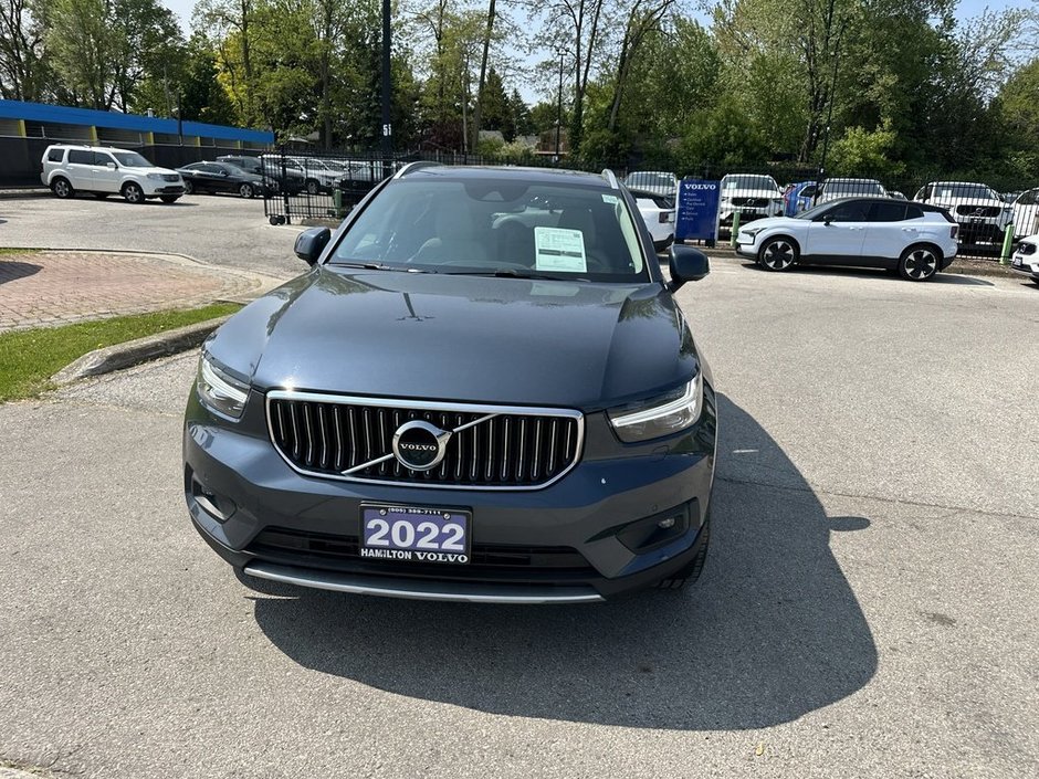 2022 Volvo XC40 Inscription-3