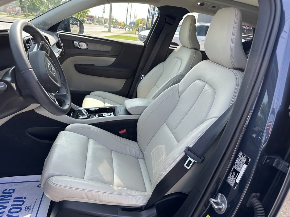 2022 Volvo XC40 Inscription-11