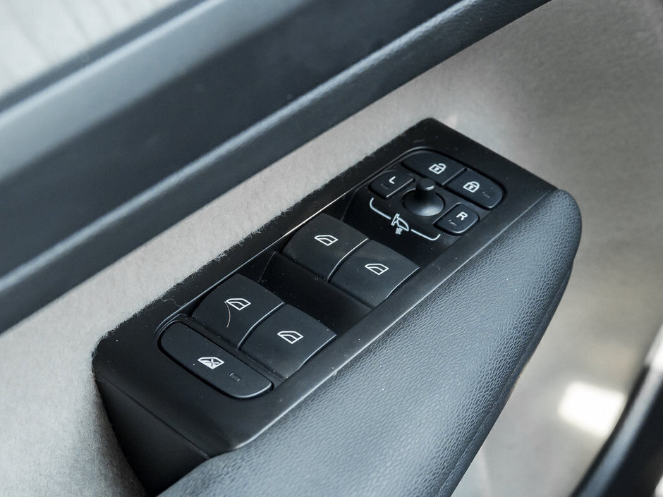 2022 Volvo XC40 Inscription-15