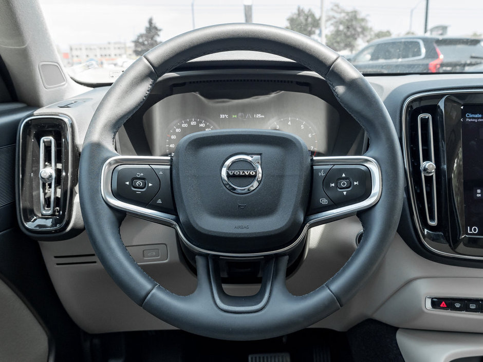 2022 Volvo XC40 Inscription-7