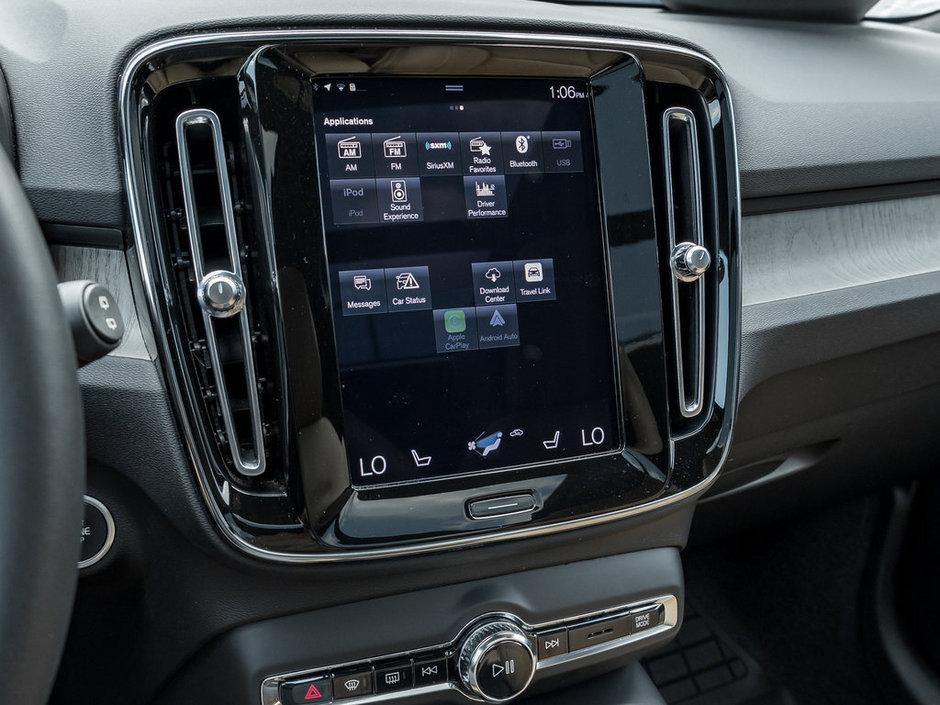 2022 Volvo XC40 Inscription-23