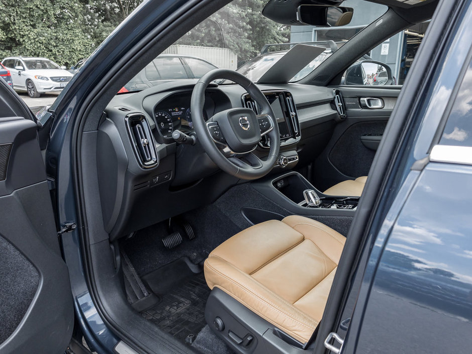 2022 Volvo XC40 Inscription-6