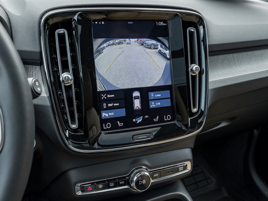 2022 Volvo XC40 Inscription-14