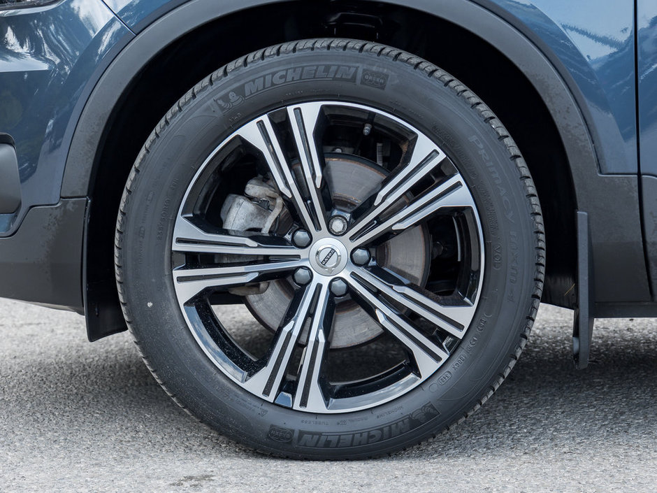 2022 Volvo XC40 Inscription-3