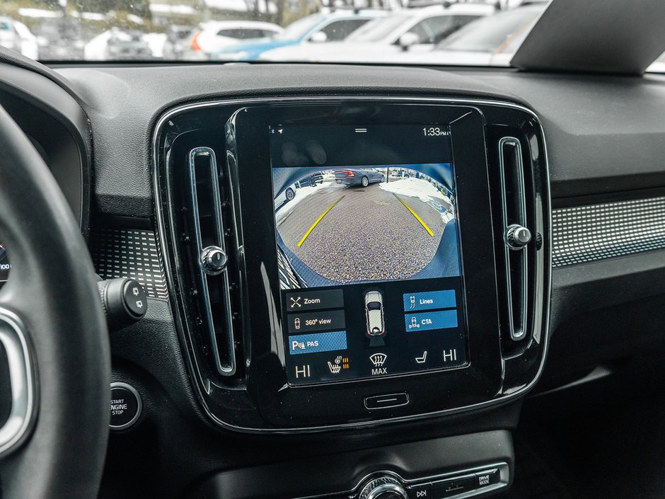 2022 Volvo XC40 R-Design-11