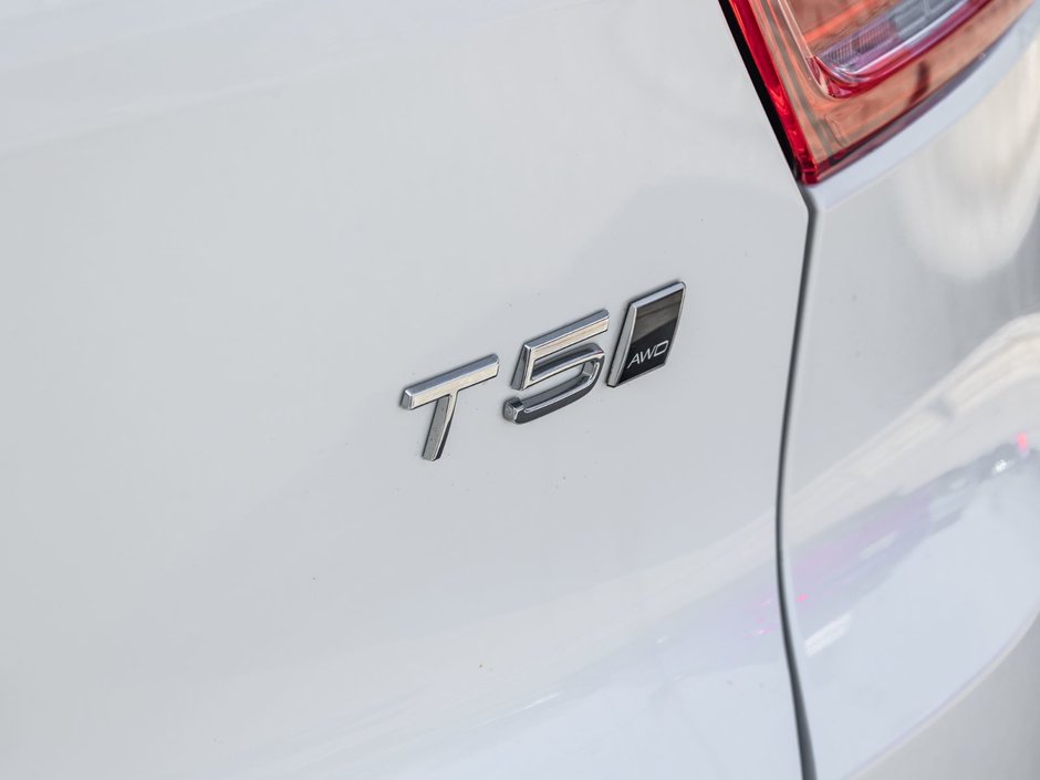 2022 Volvo XC40 R-Design-7