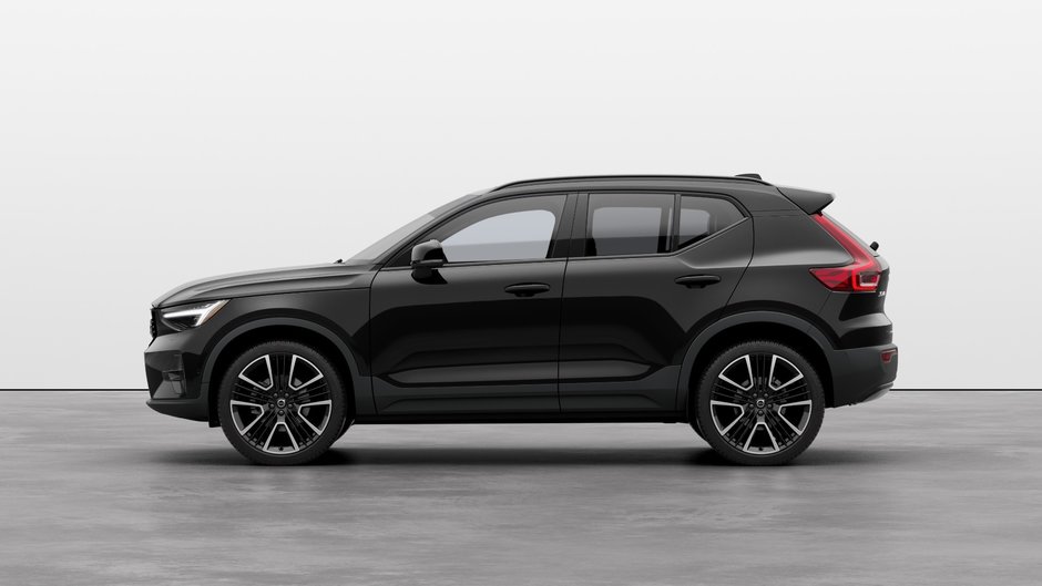 2025 Volvo XC40 Ultra Dark Theme-5