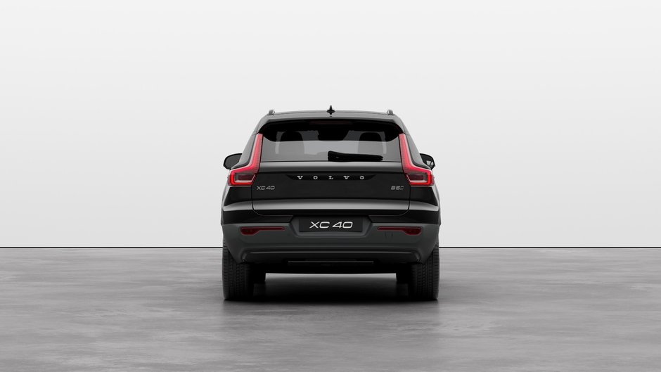 2025 Volvo XC40 Ultra Dark Theme-3