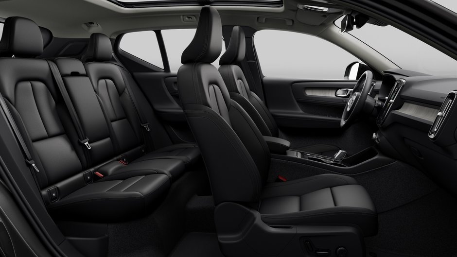 2025 Volvo XC40 Plus Bright Theme-10