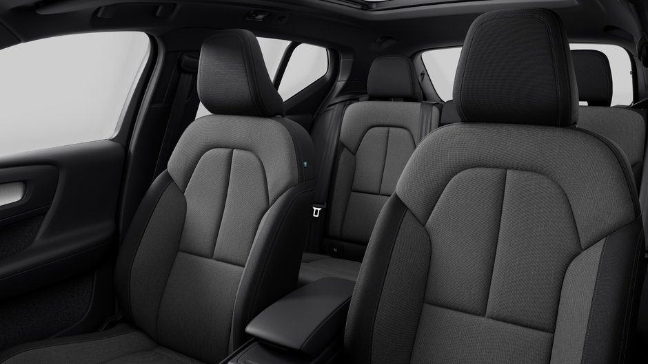 2025 Volvo XC40 Core Bright Theme-9