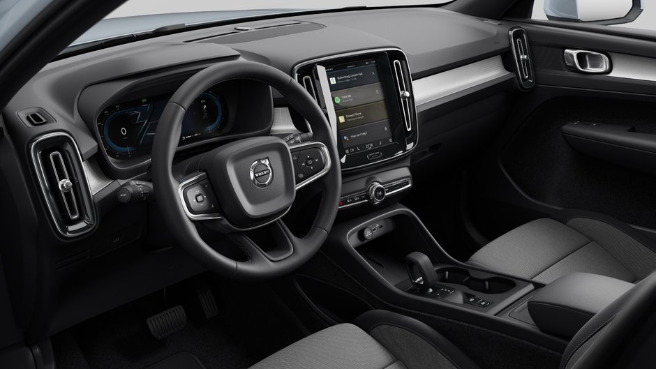 2025 Volvo XC40 Core Bright Theme-7