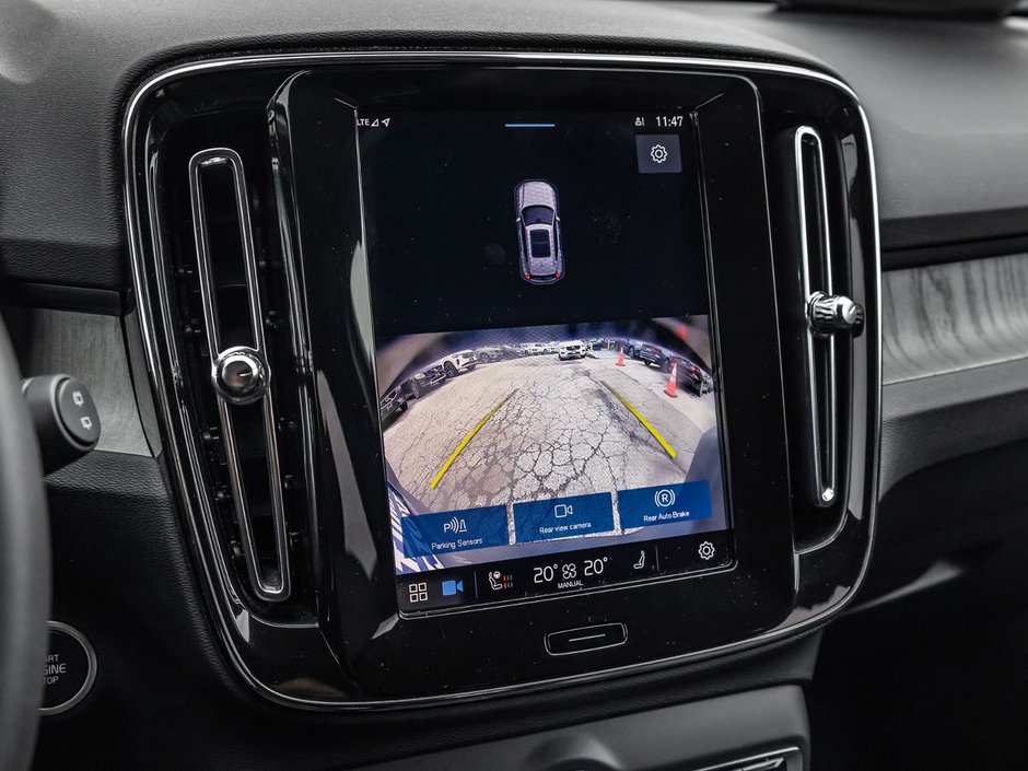 2025 Volvo XC40 Core Bright Theme-10