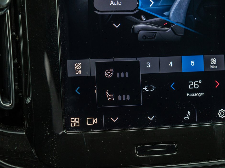 2025 Volvo XC40 Core Bright Theme-19