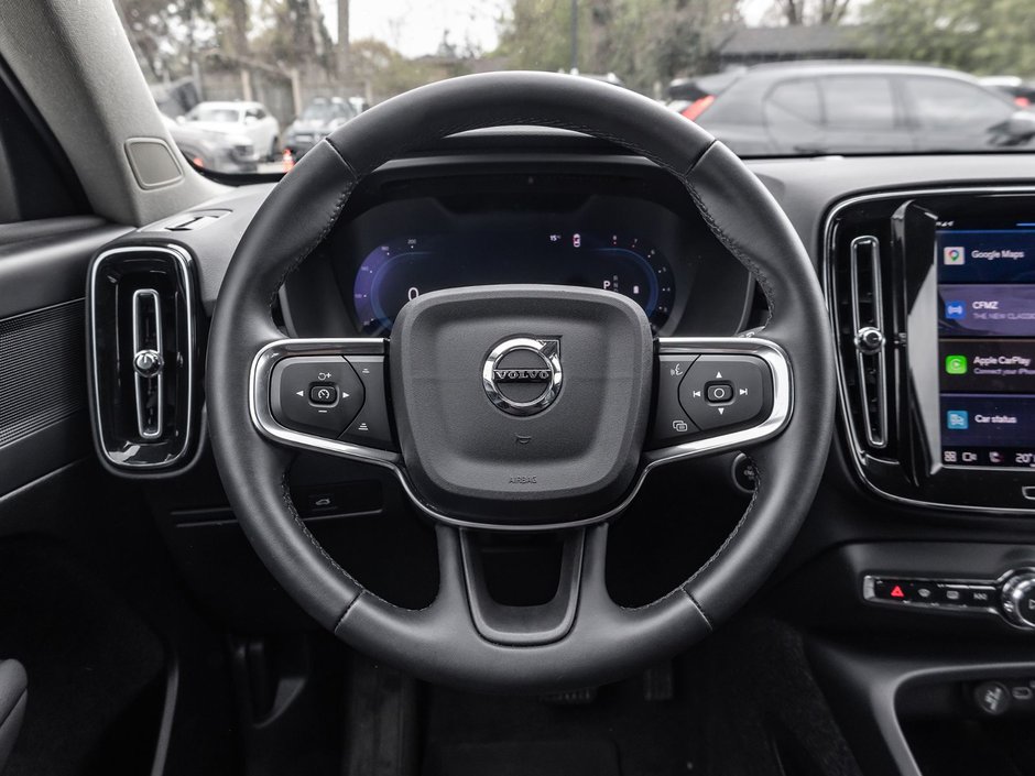 2025 Volvo XC40 Core Bright Theme-7