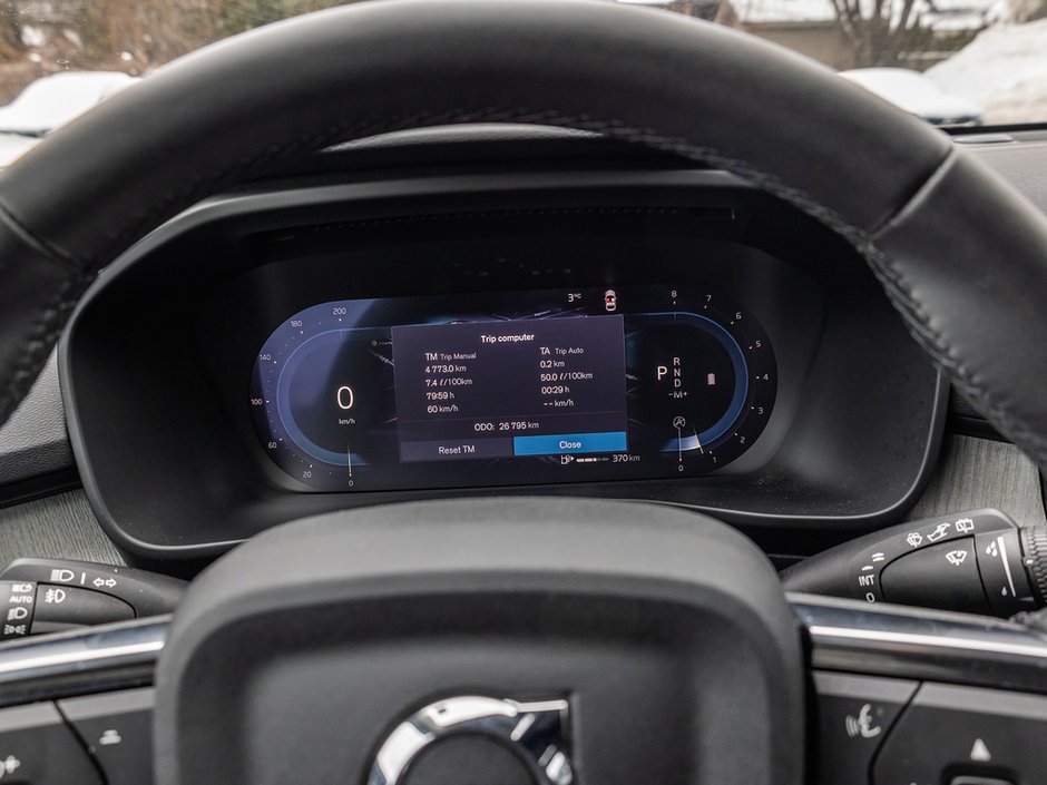 2025 Volvo XC40 Core Bright Theme-10