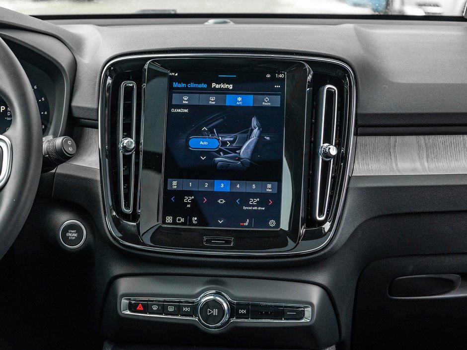 2025 Volvo XC40 Plus Dark Theme-22