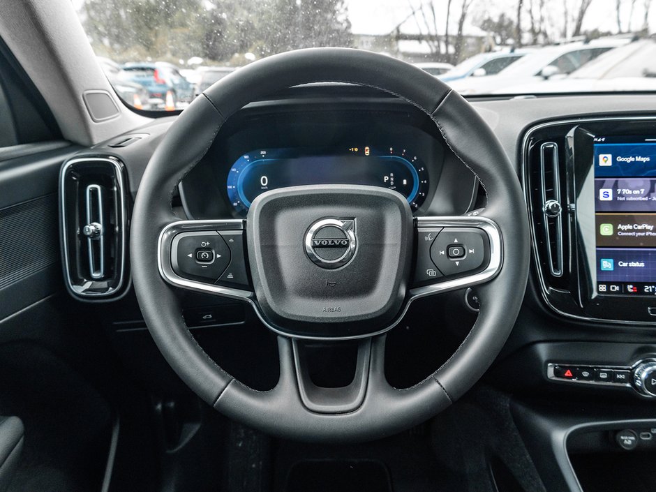 2025 Volvo XC40 Core Bright Theme-8