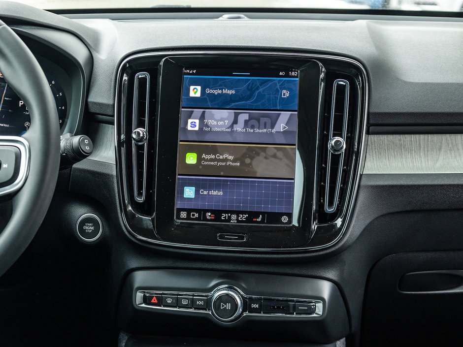 2025 Volvo XC40 Core Bright Theme-26