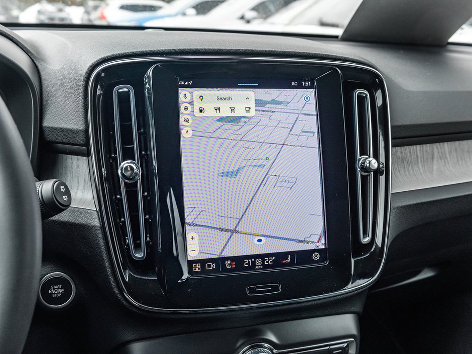 2025 Volvo XC40 Core Bright Theme-12