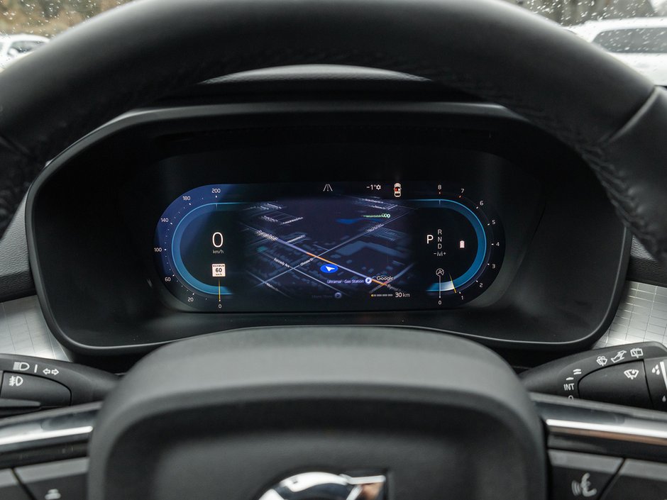 2025 Volvo XC40 Core Bright Theme-9