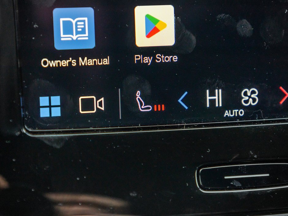 2025 Volvo XC40 Core Bright Theme-19