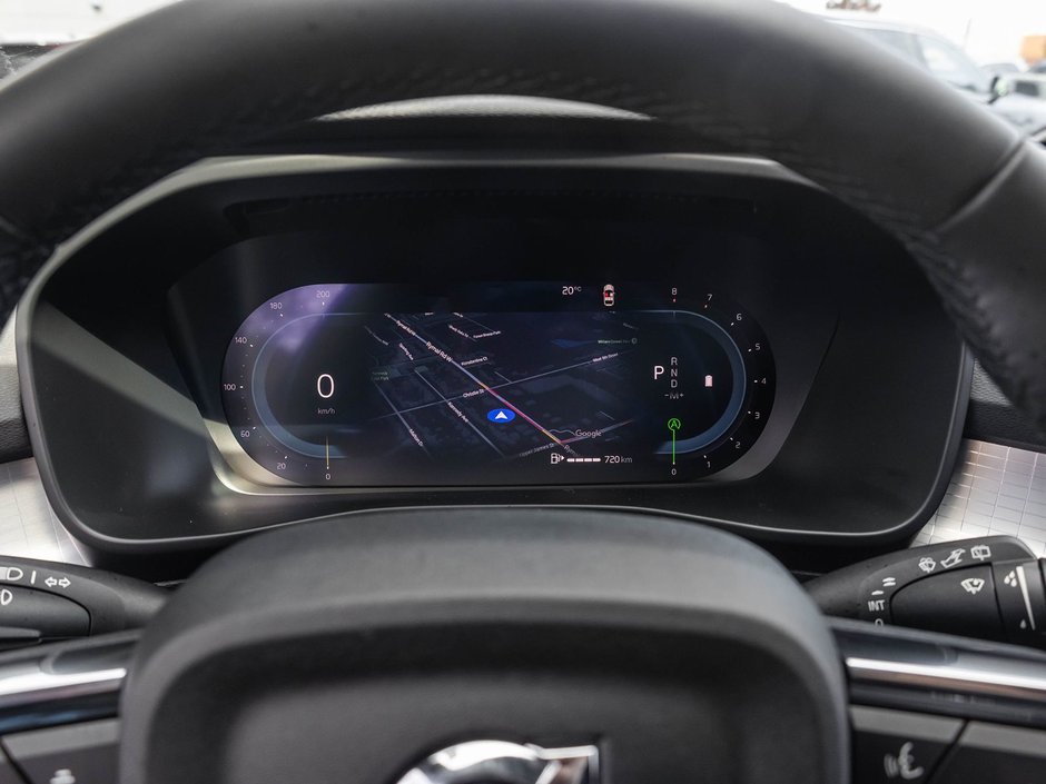 2025 Volvo XC40 Core Bright Theme-11