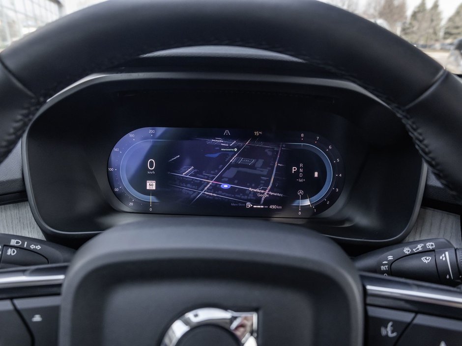 2025 Volvo XC40 Plus Dark Theme-11