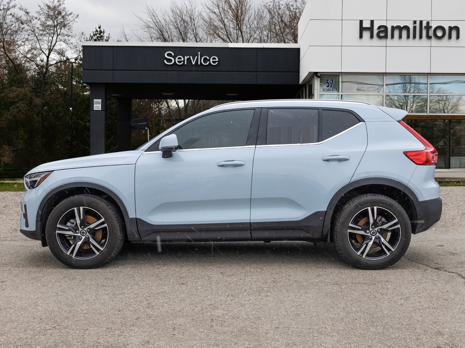 2025 Volvo XC40 Core Bright Theme-2
