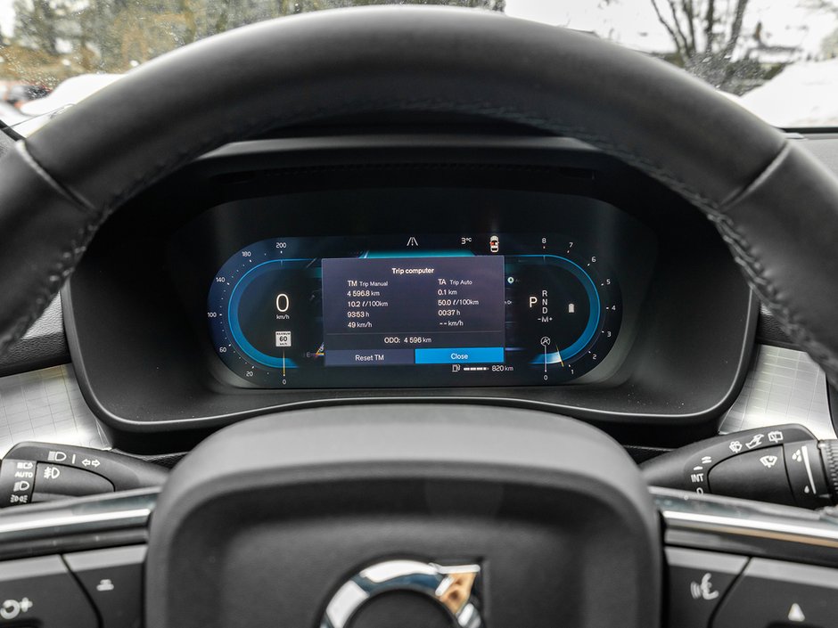 2025 Volvo XC40 Core Bright Theme-10