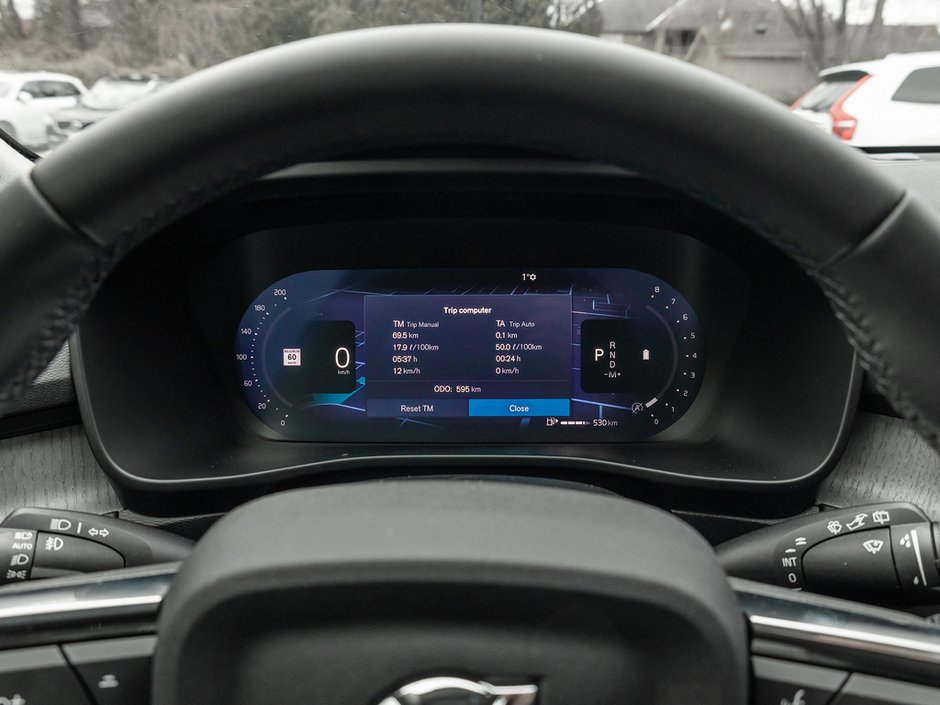 2026 Volvo XC40 Plus Dark Theme-10