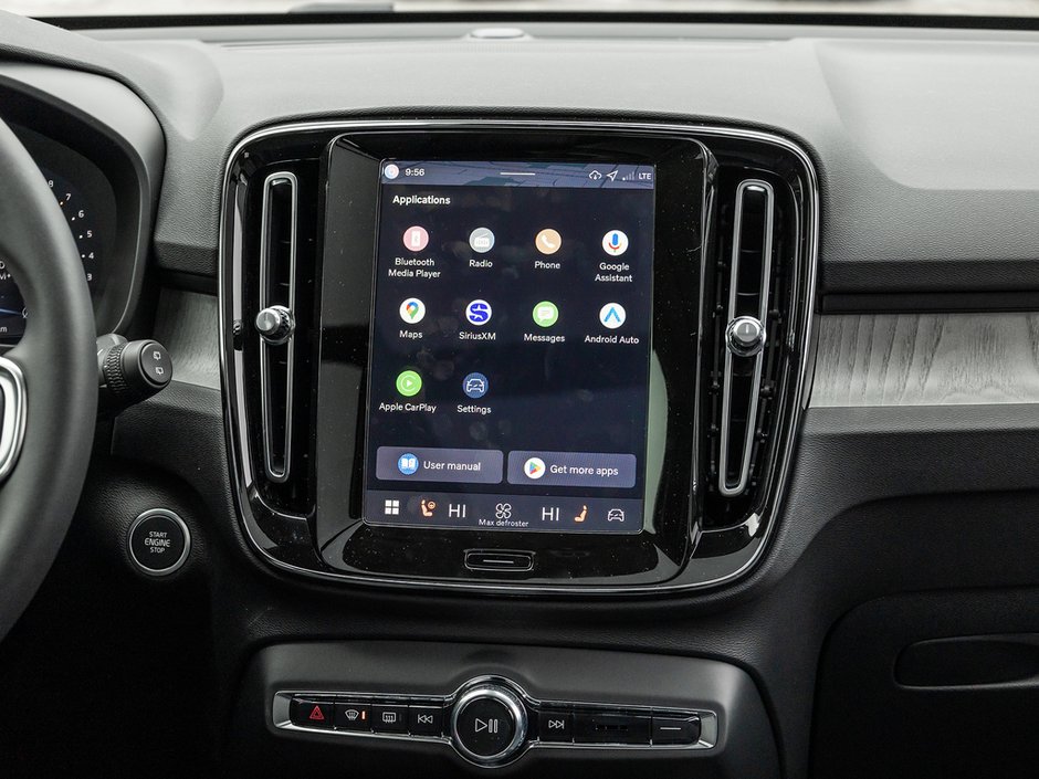 2026 Volvo XC40 Plus Dark Theme-23