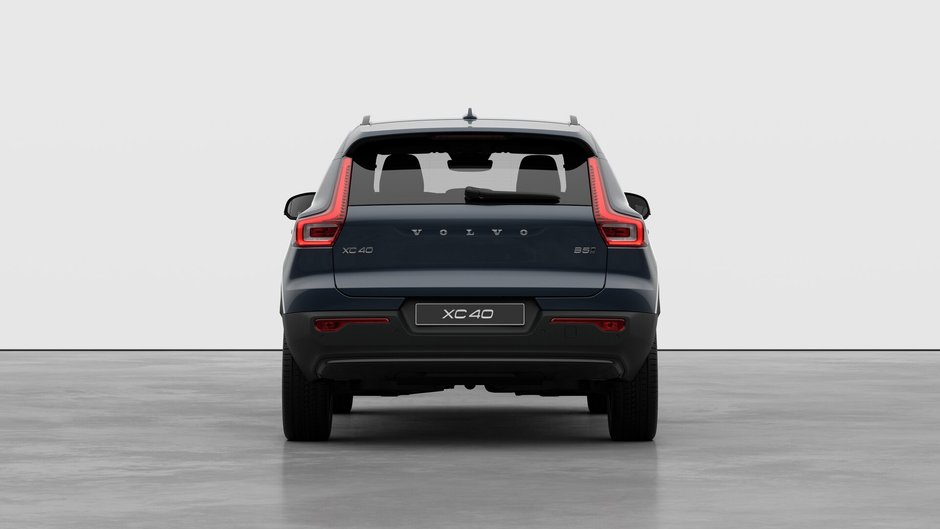 2026 Volvo XC40 Plus Dark Theme-5