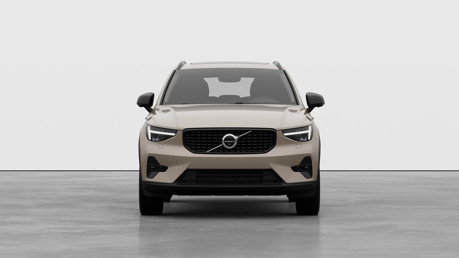 2026 Volvo XC40 Plus Dark Theme-4