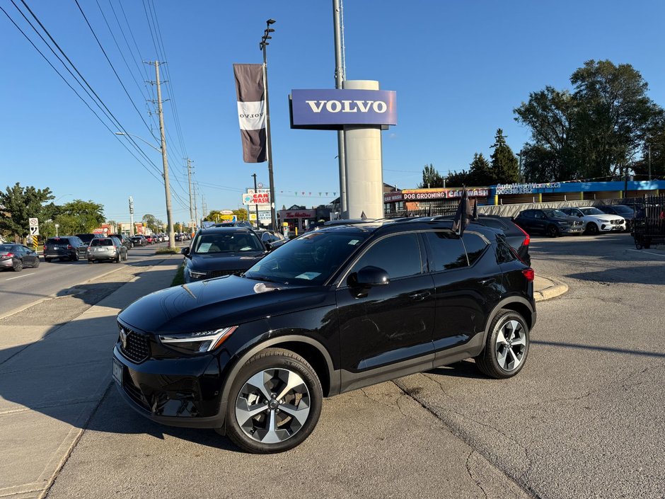 2026 Volvo XC40 Plus (Dark Theme)-2