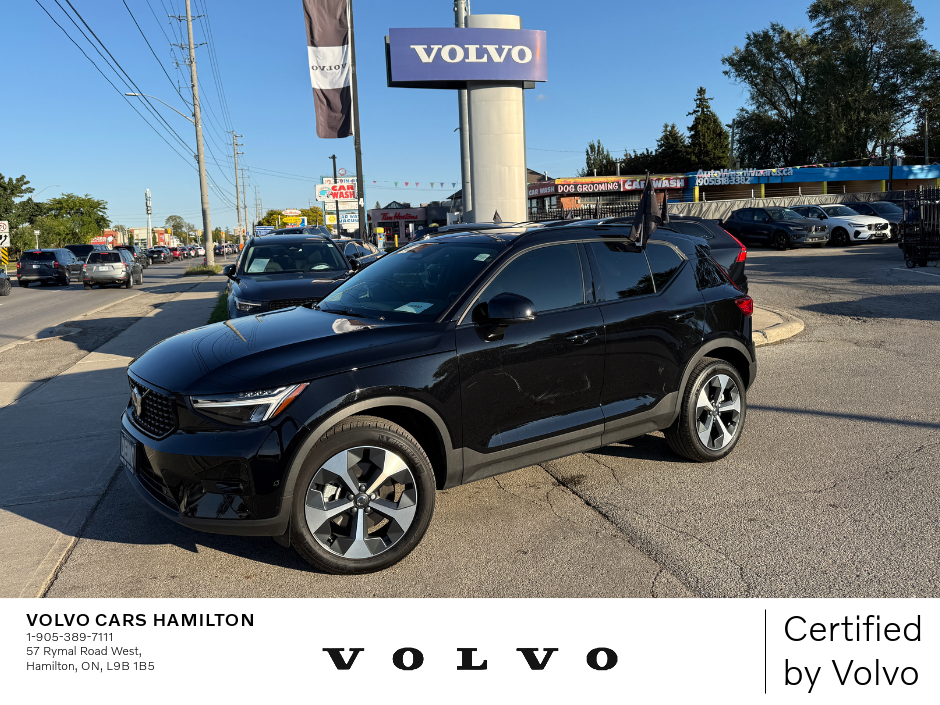 2026 Volvo XC40 Plus (Dark Theme)-0