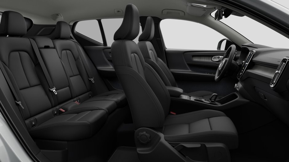 2026 Volvo XC40 Core Dark Theme-12