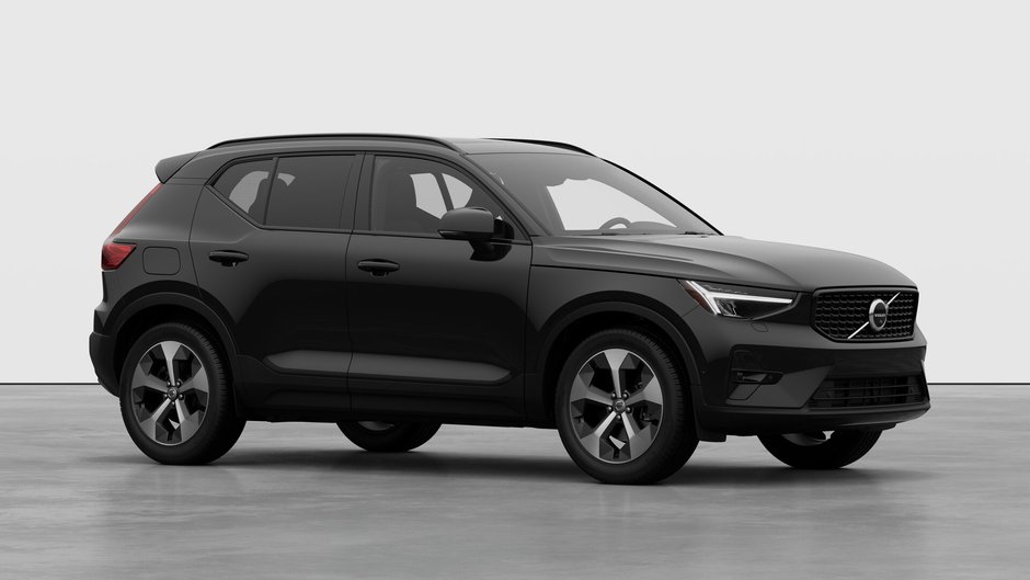 2026 Volvo XC40 Plus Dark Theme-2