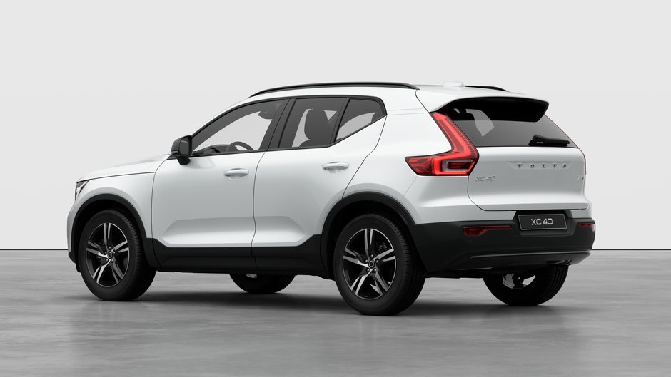 2026 Volvo XC40 Core Dark Theme-1