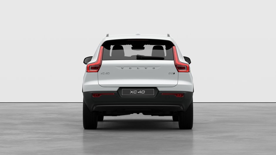 2026 Volvo XC40 Plus Dark Theme-5
