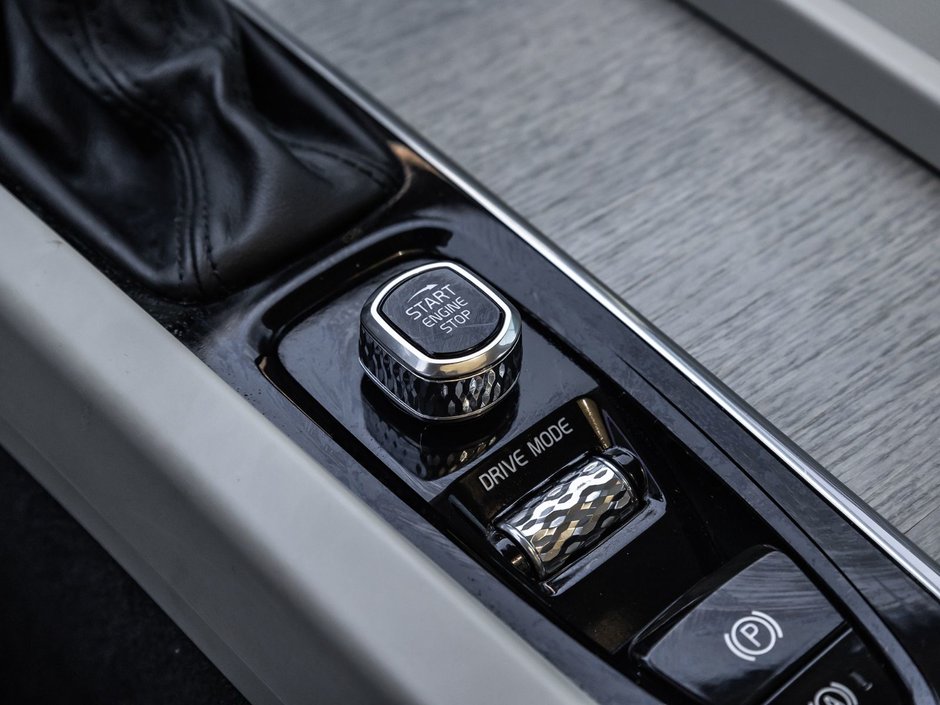 2019 Volvo XC60 Inscription-13