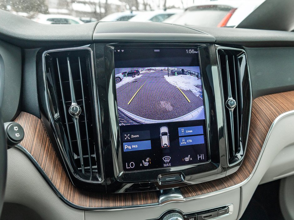 2021 Volvo XC60 Momentum-12